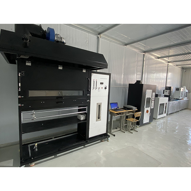 Tester di pavimentazione del pannello radiante ISO 9239 per flusso radiante critico e test di diffusione della fiamma